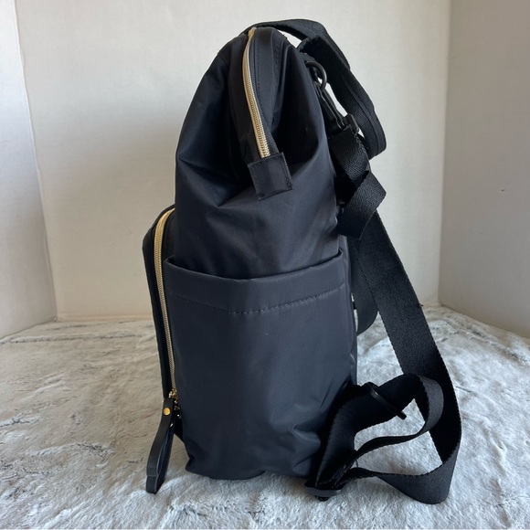 Skip Hop Diaper Bag Backpack: Mainframe Large Capacity, Black with Gold Trim - Picture 8 of 15